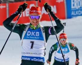 Der Höhepunkt ihrer bisherigen Karriere: In Östersund krönt sich Denise Herrmann in der Verfolgung zur Weltmeisterin. 