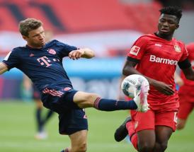 Müller gegen Tapsoba
