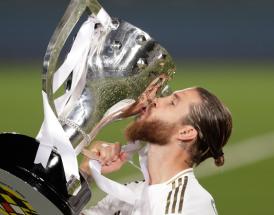 Reals Kapitän Sergio Ramos nach dem Gewinn der La Liga 2020.