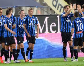 Atalanta-Spieler beim Torjubel.