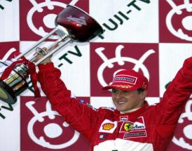 Michael Schumacher im Ferrari-Anzug Michael Schumacher Vermögen