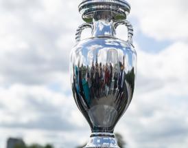 Der EM-Pokal, wer gewinnt ihn dieses Jahr?