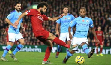 Mo Salah beim Torabschluss.