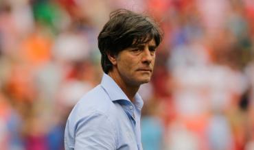 Jogi Löw an der Seitenlinie. 