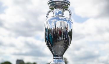 Der EM-Pokal, wer gewinnt ihn dieses Jahr?