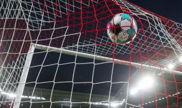Spielball der Bundesliga im Tor