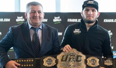 Khabib Nurmagomedov mit seinem Vater
