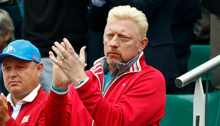 Boris Becker applaudiert bei den French Open