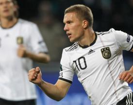 Podolski für die Nationalmannschaft - Lukas Podolski Vermögen
