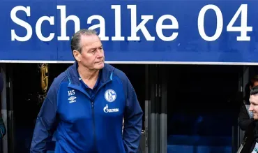 Huub Stevens bei Schalke